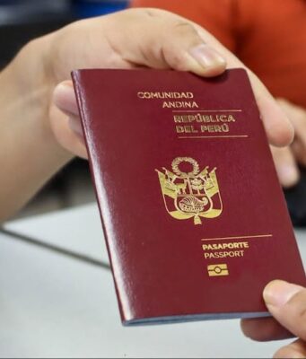 DE LA LEY A LA REALIDAD: INICIATIVA DEL CONGRESISTA JORGE ZEBALLOS HACE POSIBLE EL NUEVO PASAPORTE DE EMERGENCIA PARA PERUANOS EN EL EXTERIOR